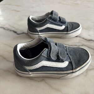 Vans Kids Navy Blue Suede Velcro Sneakers with White Stripe size 11